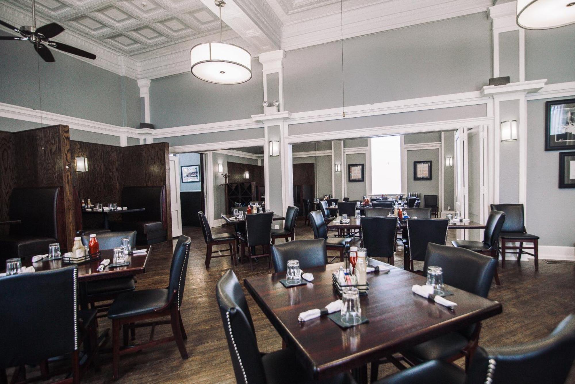 The Continental Hotel Centerville المظهر الخارجي الصورة